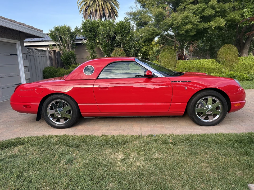 2002 Ford Thunderbird 11th Gen - Image 22 of 31