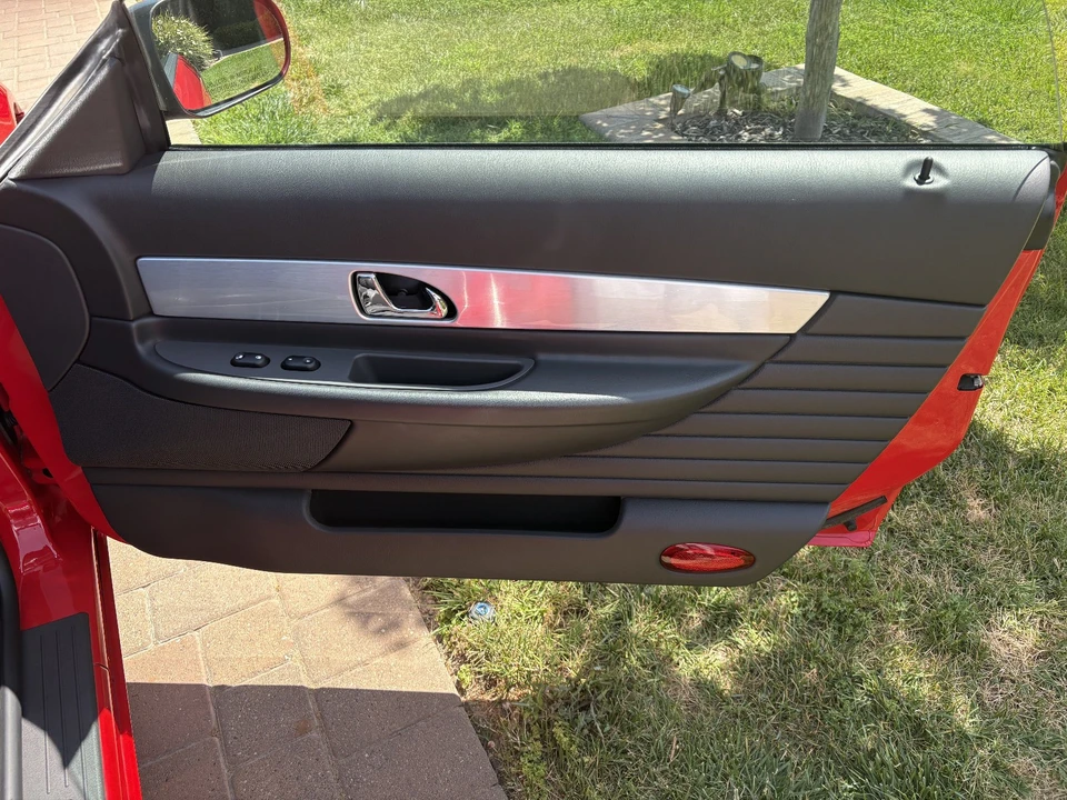 2002 Ford Thunderbird 11th Gen - Image 19 of 31