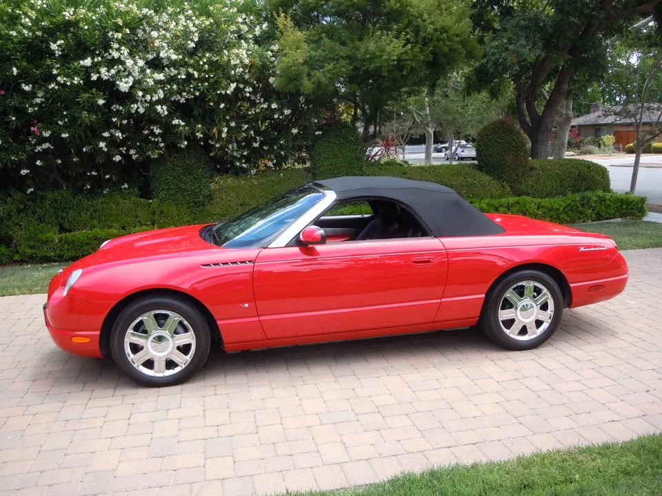 2002 Ford Thunderbird 11th Gen - Image 30 of 31
