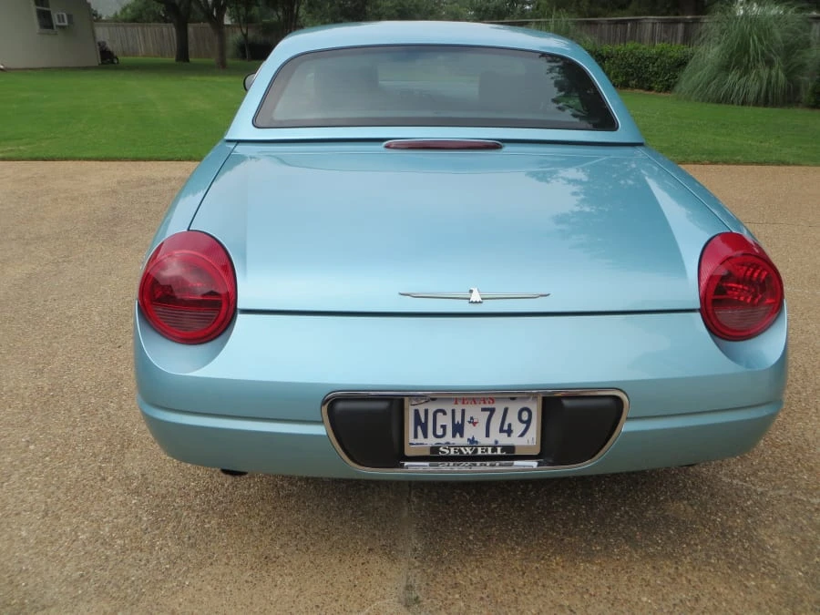 2002 Ford Thunderbird 11th Gen - Image 3 of 11