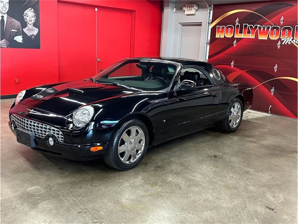 2002 Ford Thunderbird 11th Gen - Image 3 of 31