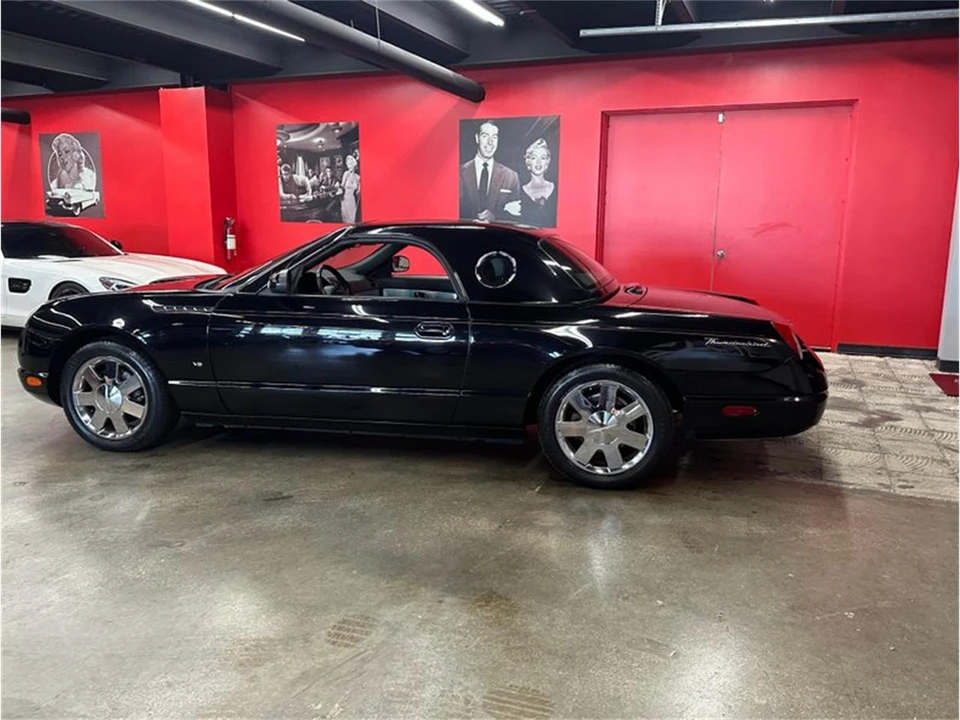 2002 Ford Thunderbird 11th Gen - Image 23 of 31