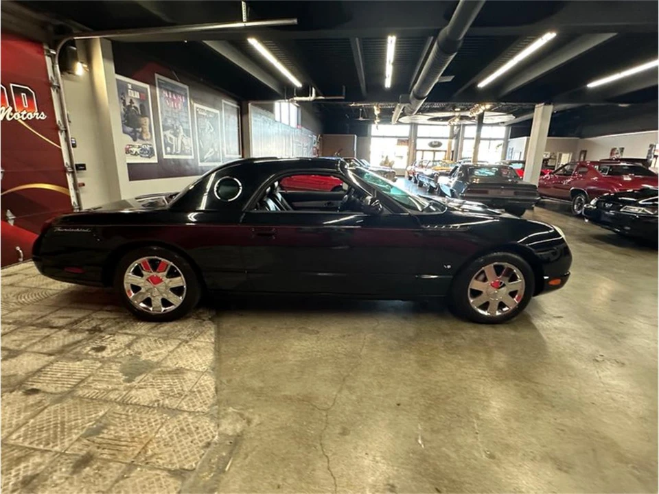 2002 Ford Thunderbird 11th Gen - Image 14 of 31
