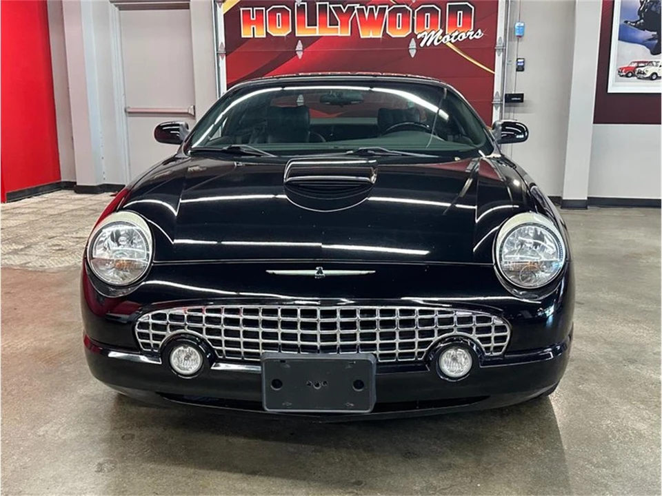 2002 Ford Thunderbird 11th Gen - Image 9 of 31