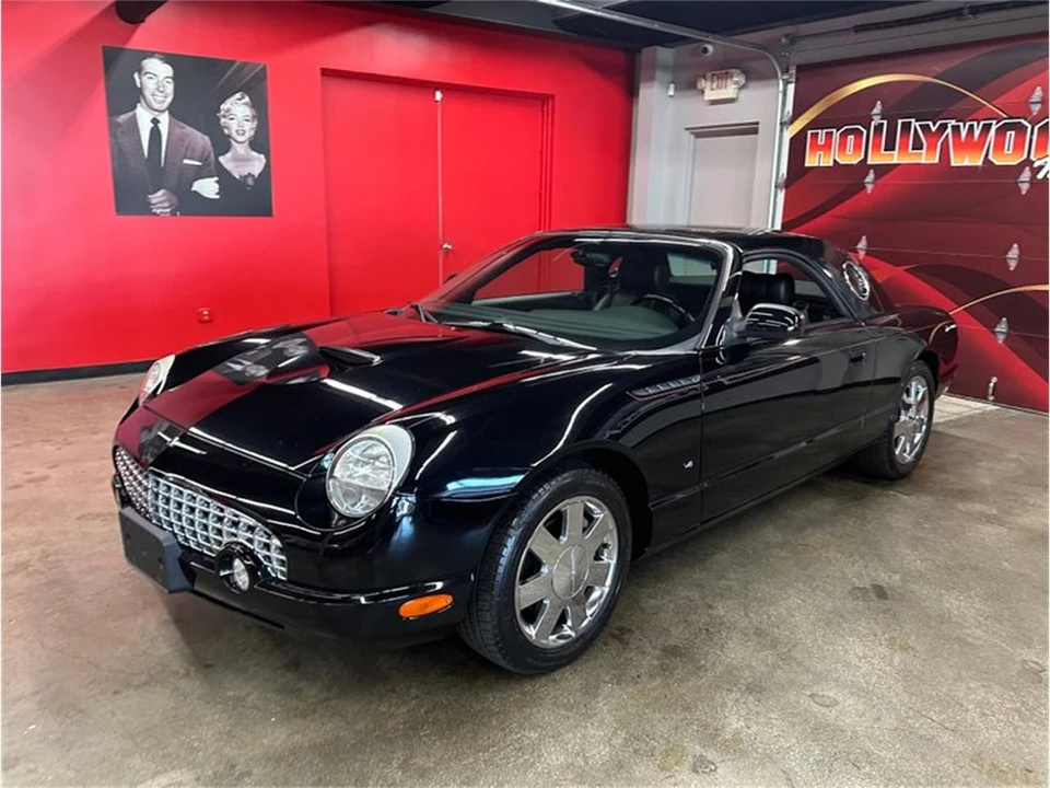 2002 Ford Thunderbird 11th Gen - Image 28 of 31