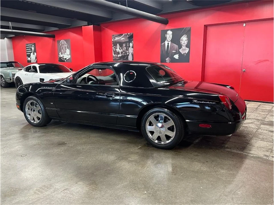 2002 Ford Thunderbird 11th Gen - Image 24 of 31