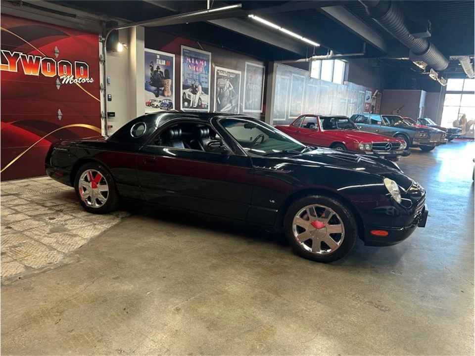 2002 Ford Thunderbird 11th Gen - Image 10 of 31