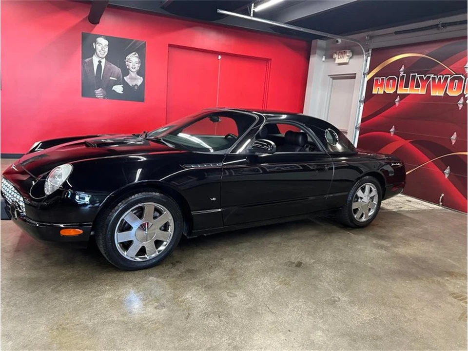 2002 Ford Thunderbird 11th Gen - Image 30 of 31