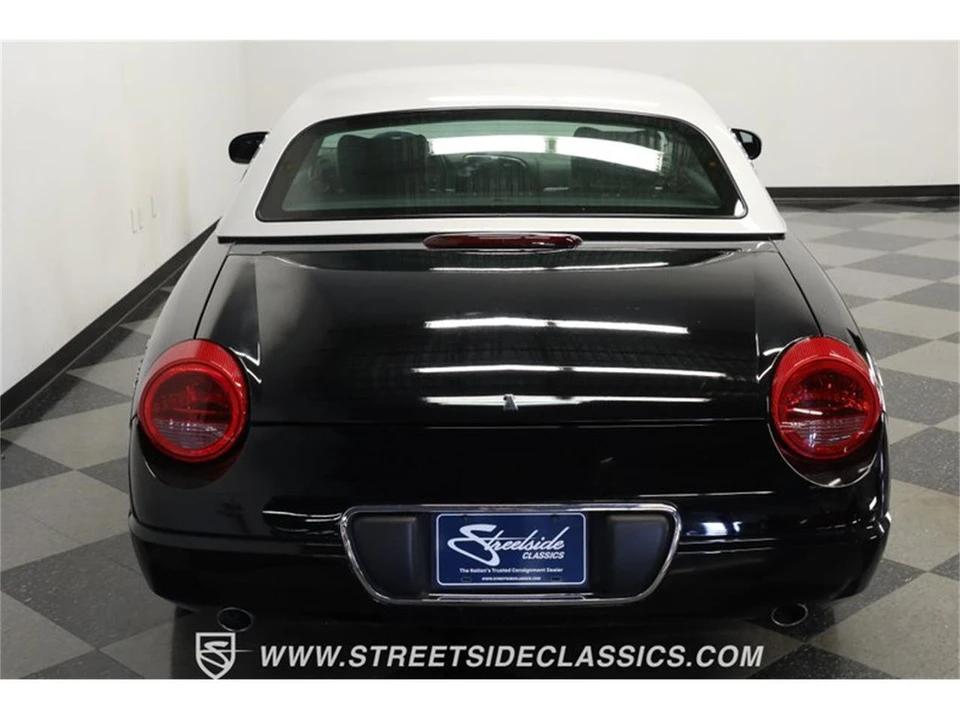 2002 Ford Thunderbird 11th Gen - Image 9 of 31