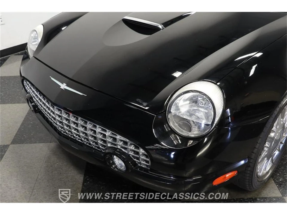2002 Ford Thunderbird 11th Gen - Image 19 of 31