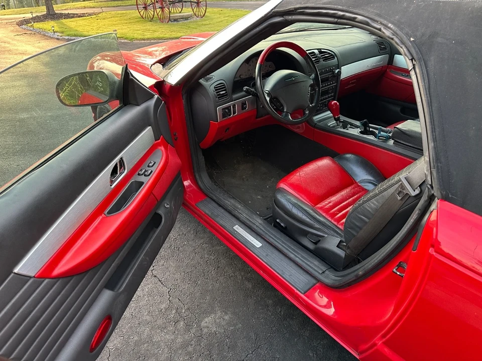 2002 Ford Thunderbird 11th Gen - Image 5 of 8