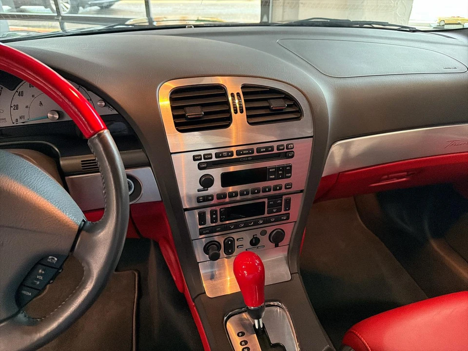 2002 Ford Thunderbird - Image 18 of 27