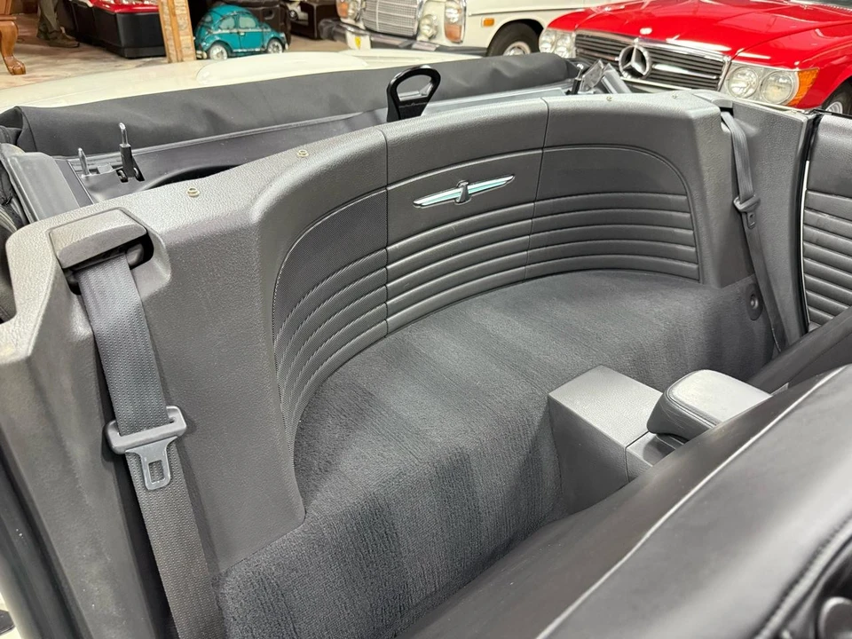 2002 Ford Thunderbird 11th Gen - Image 30 of 31