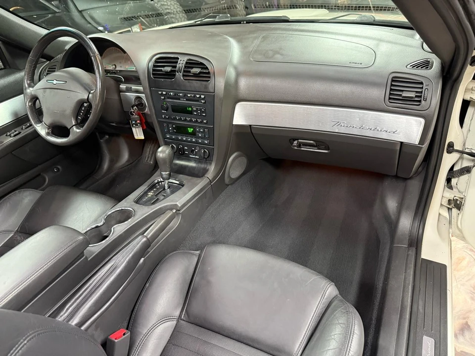 2002 Ford Thunderbird 11th Gen - Image 16 of 31