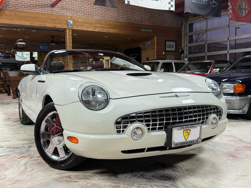2002 Ford Thunderbird 11th Gen - Image 10 of 31
