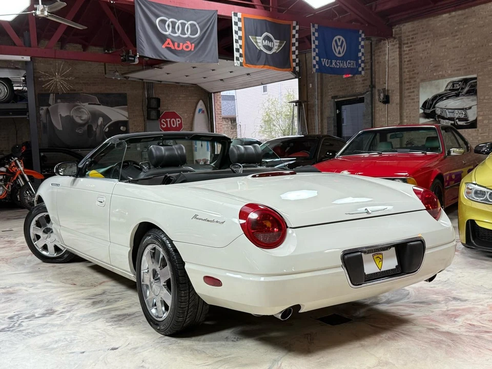 2002 Ford Thunderbird 11th Gen - Image 13 of 31