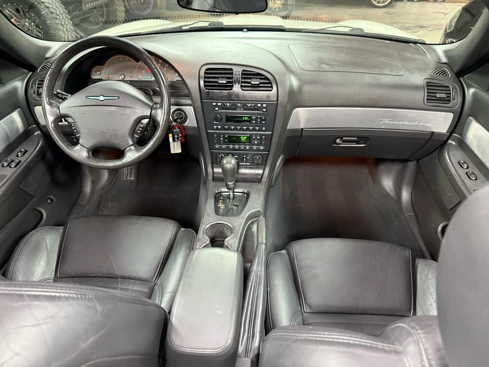 2002 Ford Thunderbird 11th Gen - Image 15 of 31