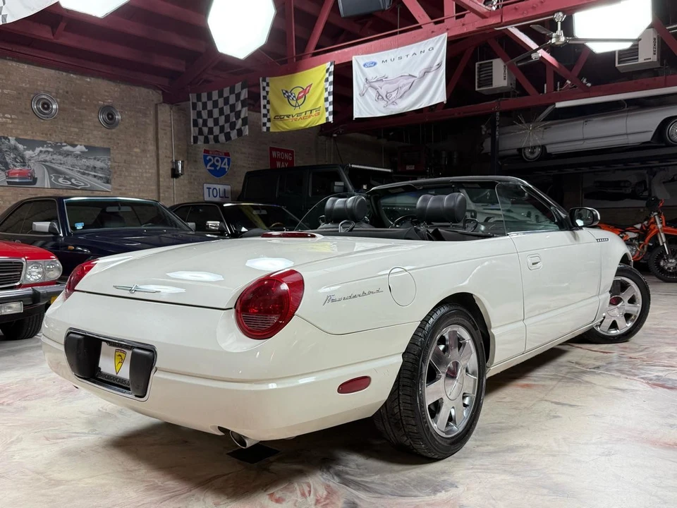 2002 Ford Thunderbird 11th Gen - Image 11 of 31