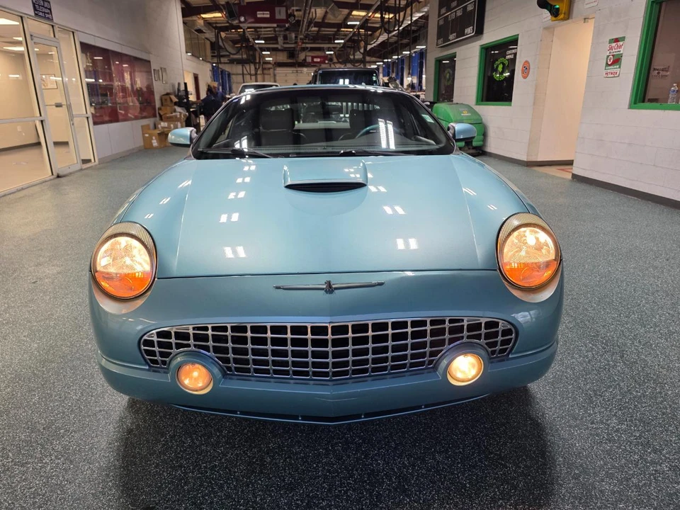 2002 Ford Thunderbird 11th Gen - Image 3 of 31