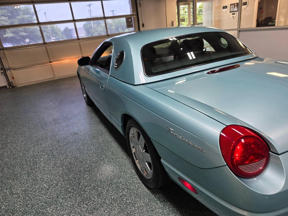 2002 Ford Thunderbird 11th Gen - Image 12 of 31