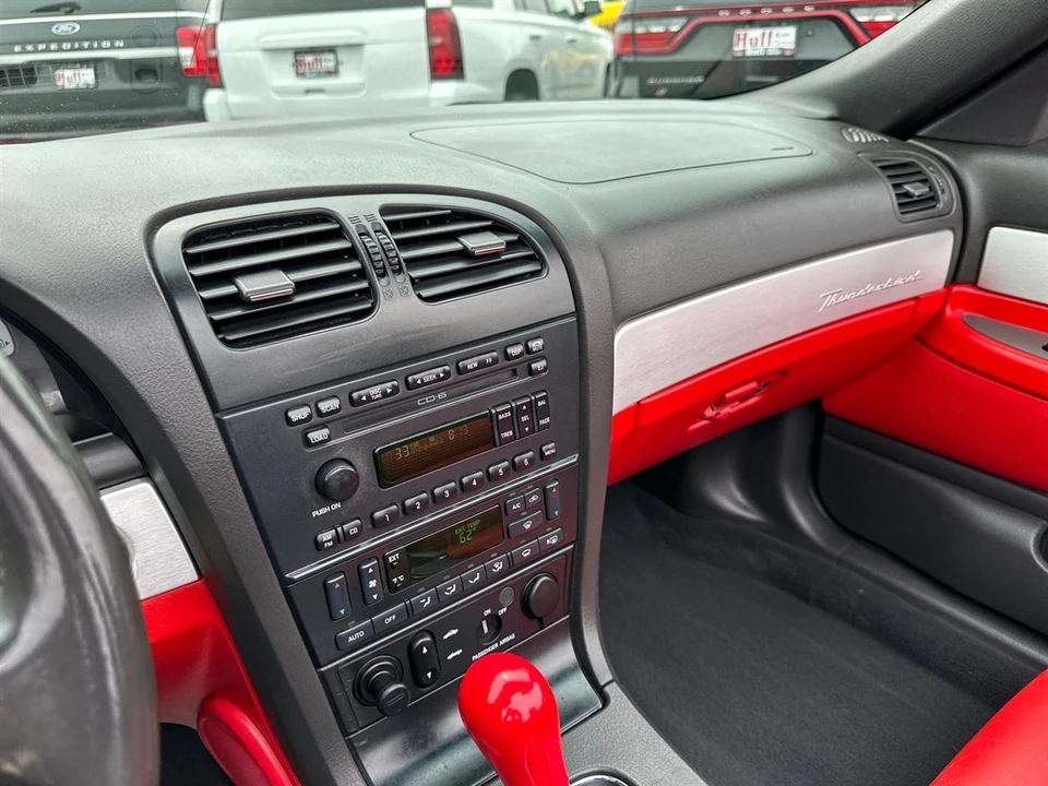 2002 Ford Thunderbird 11th Gen - Image 28 of 31