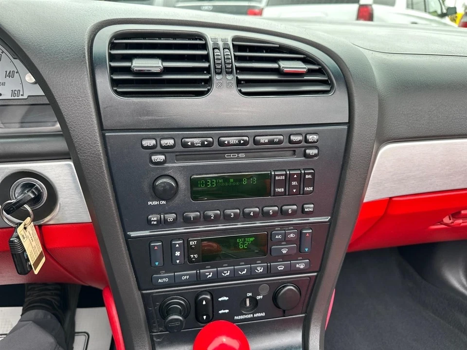 2002 Ford Thunderbird 11th Gen - Image 29 of 31