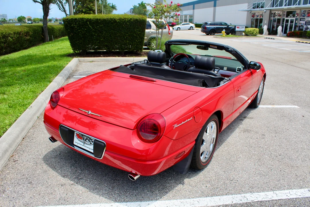 2002 Ford Thunderbird 11th Gen - Image 19 of 31