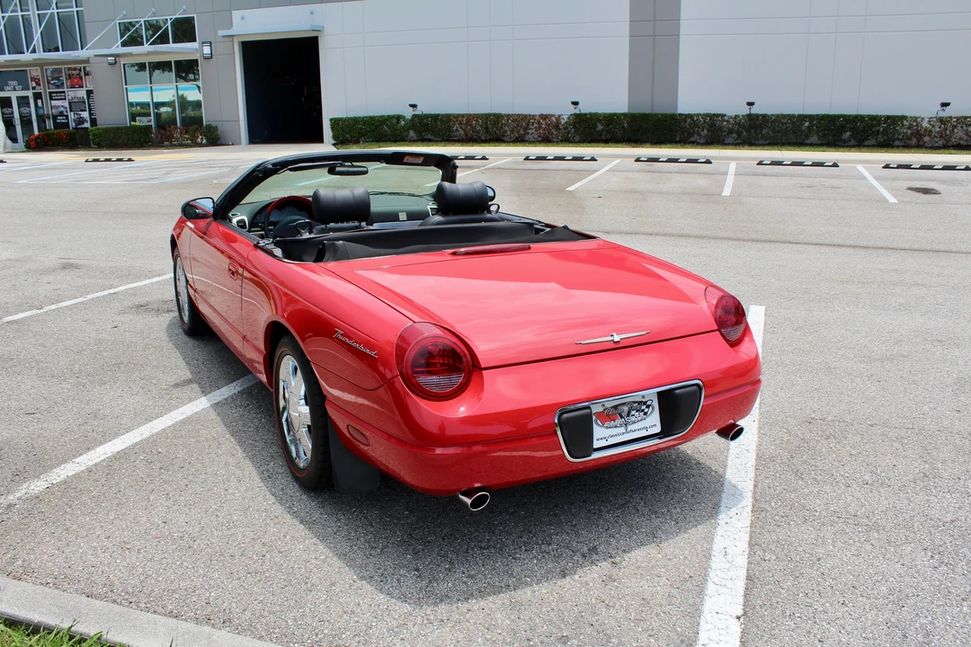2002 Ford Thunderbird 11th Gen - Image 17 of 31