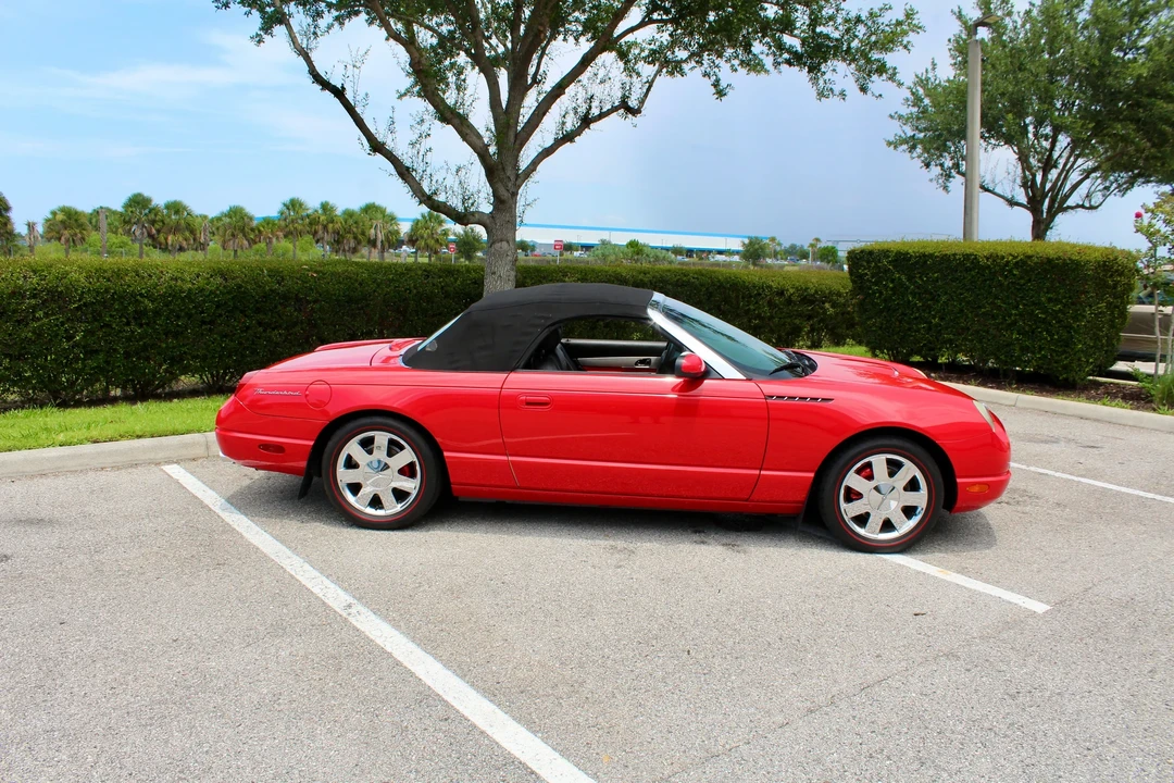 2002 Ford Thunderbird 11th Gen - Image 8 of 31