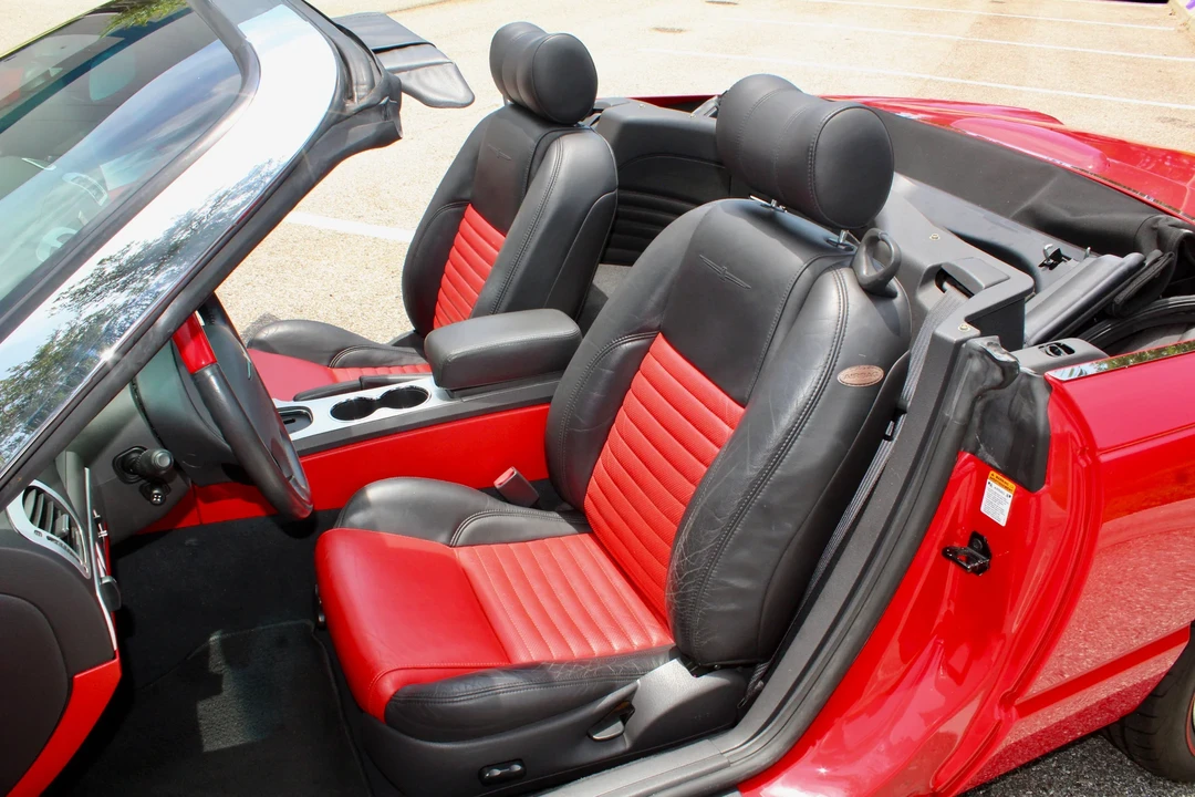 2002 Ford Thunderbird 11th Gen - Image 28 of 31