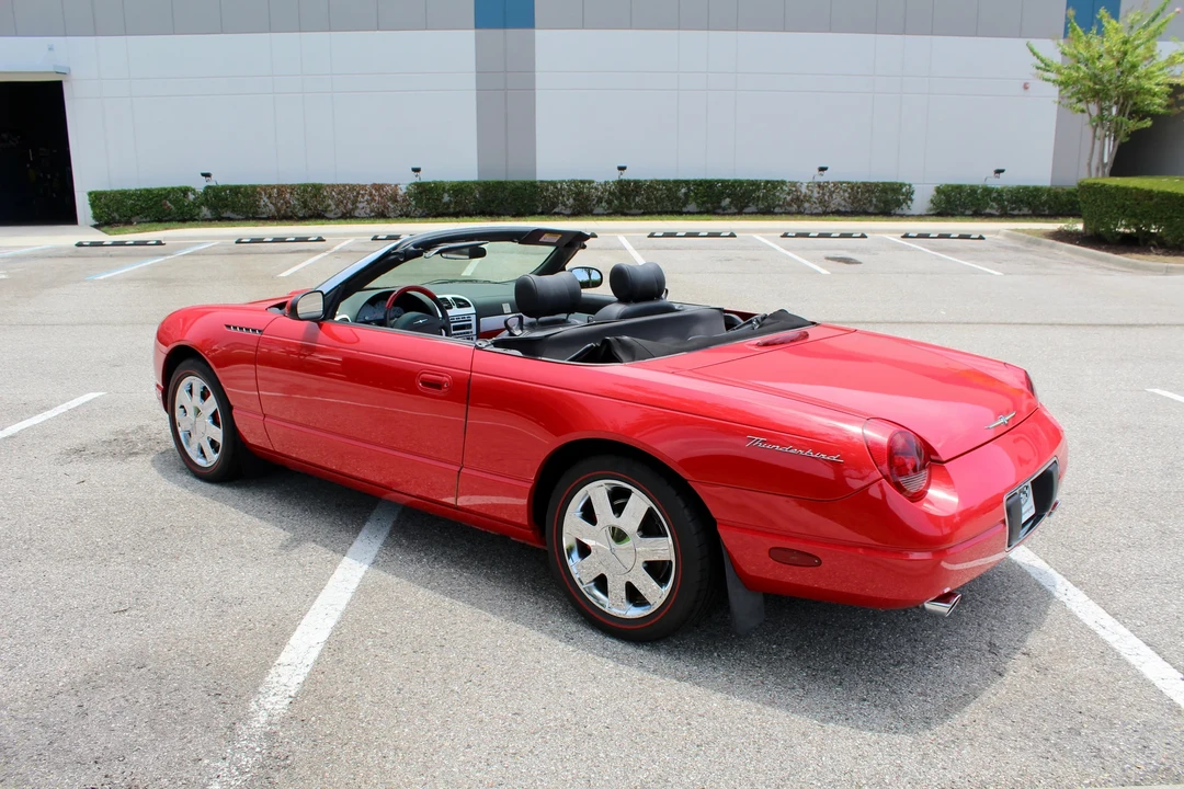 2002 Ford Thunderbird 11th Gen - Image 16 of 31