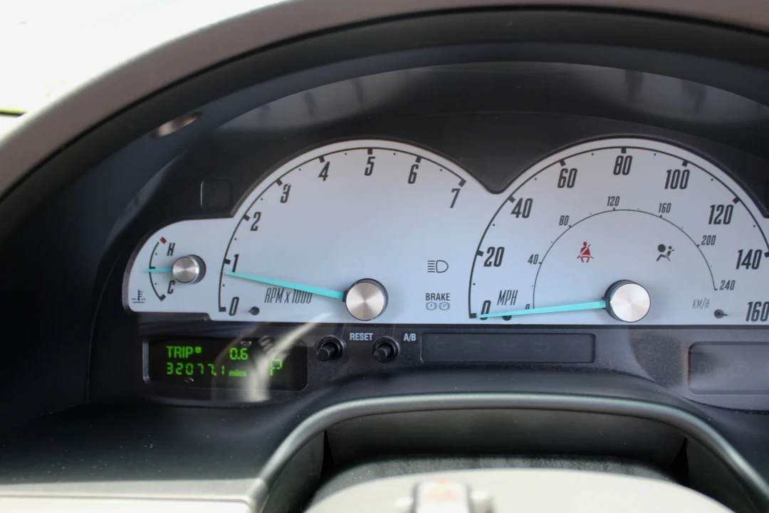 2002 Ford Thunderbird 11th Gen - Image 30 of 31