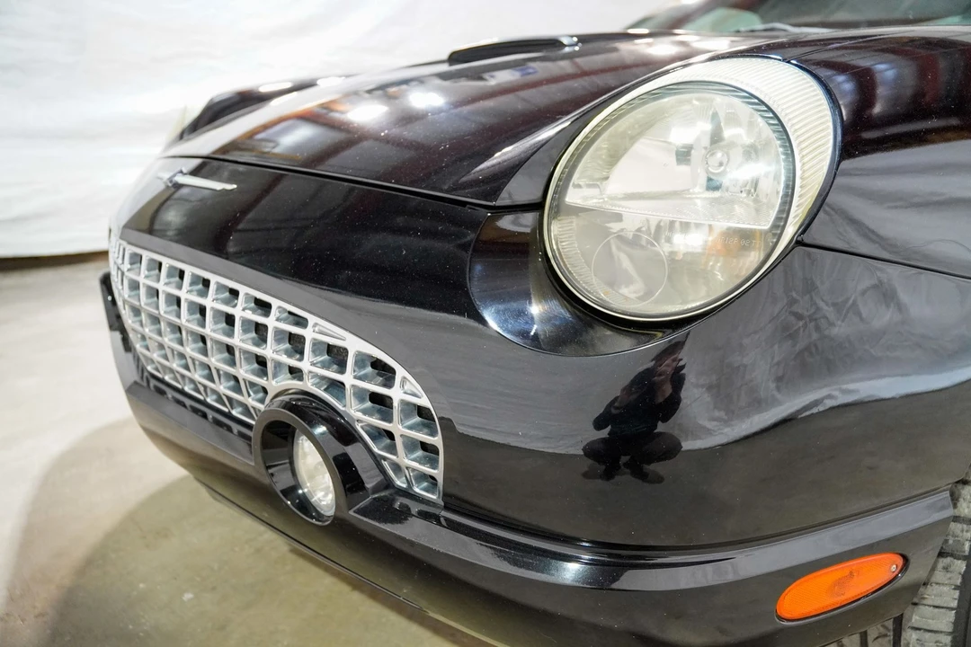 2002 Ford Thunderbird 11th Gen - Image 18 of 21