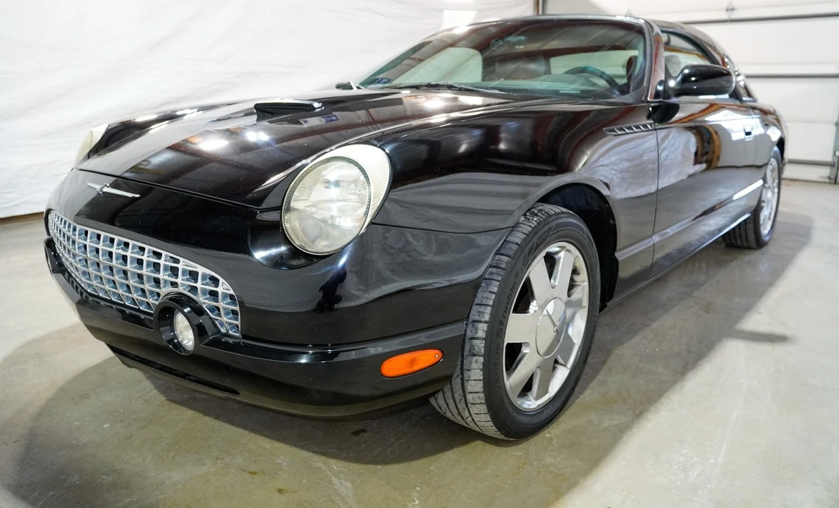 2002 Ford Thunderbird 11th Gen - Image 6 of 21