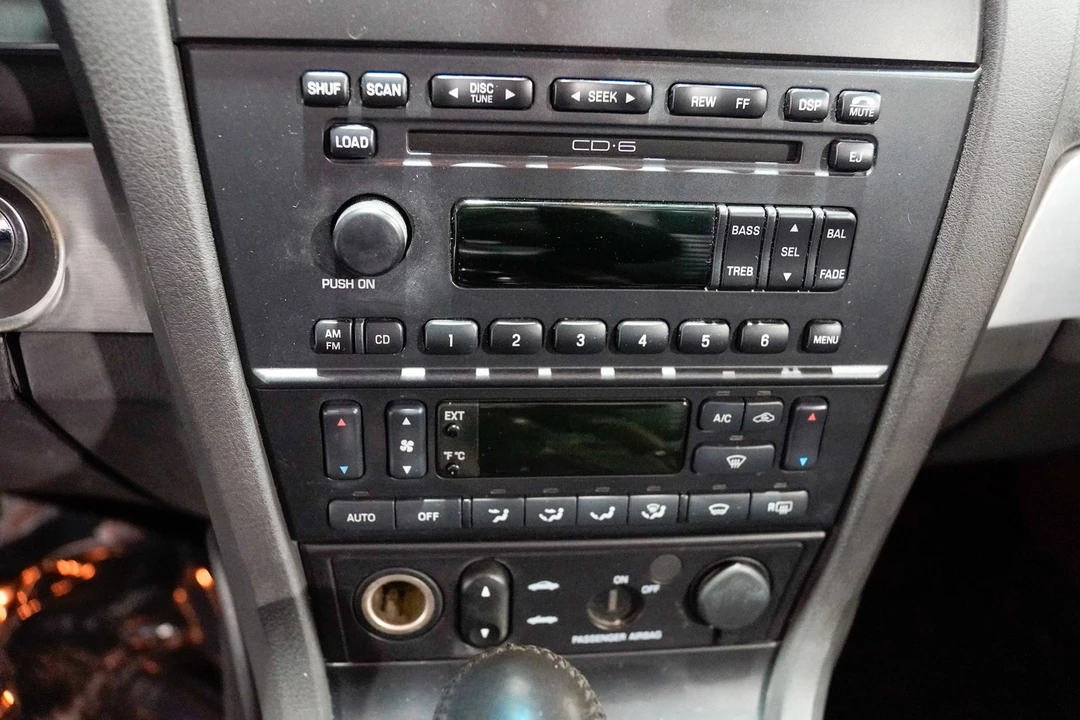 2002 Ford Thunderbird 11th Gen - Image 12 of 21