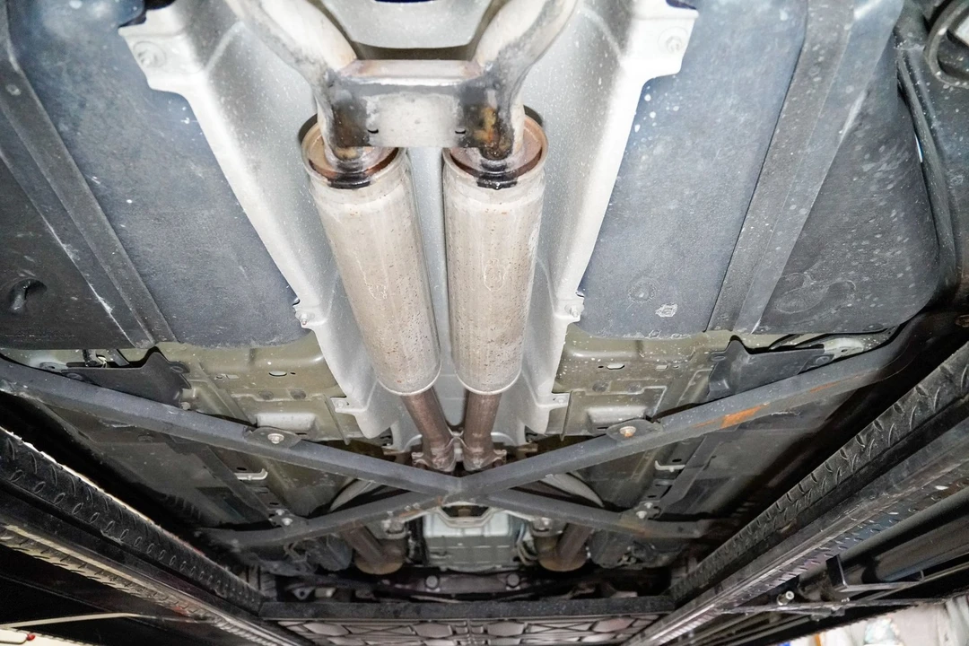 2002 Ford Thunderbird 11th Gen - Image 16 of 21