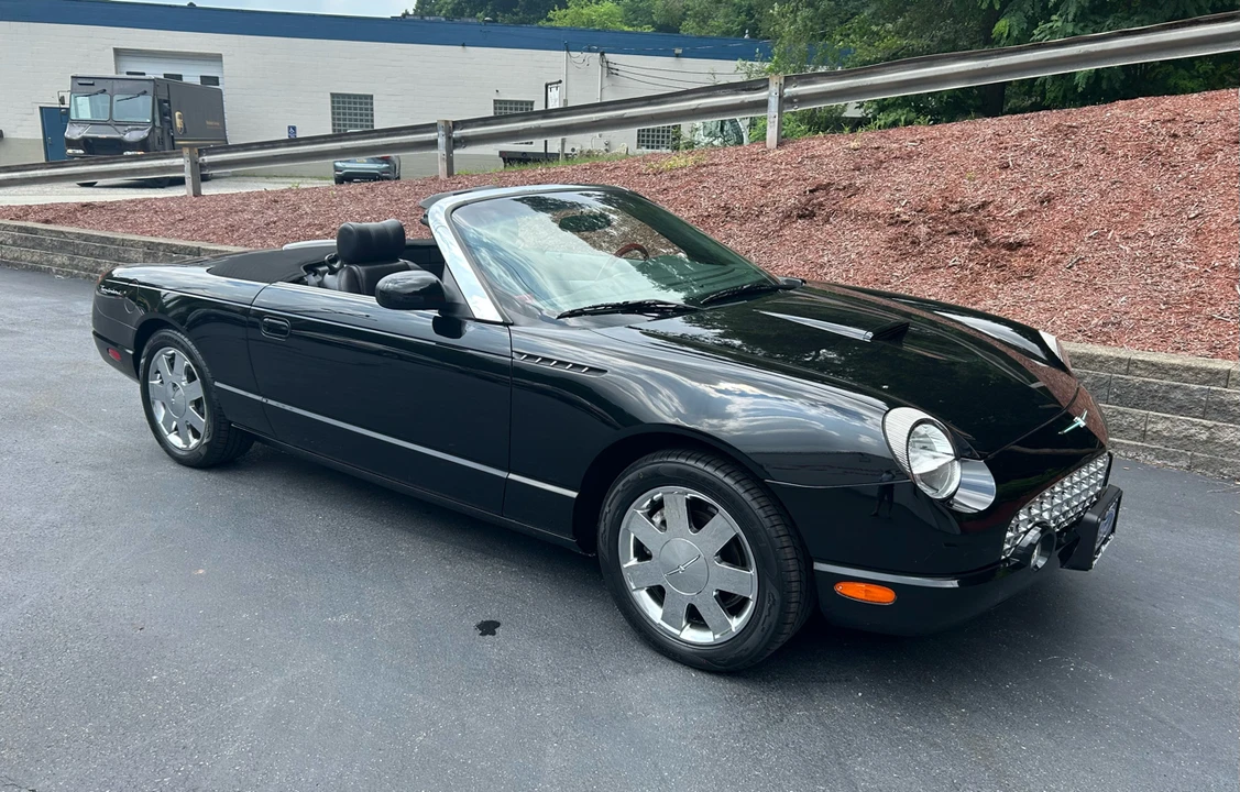 2002 Ford Thunderbird 11th Gen - Image 14 of 29
