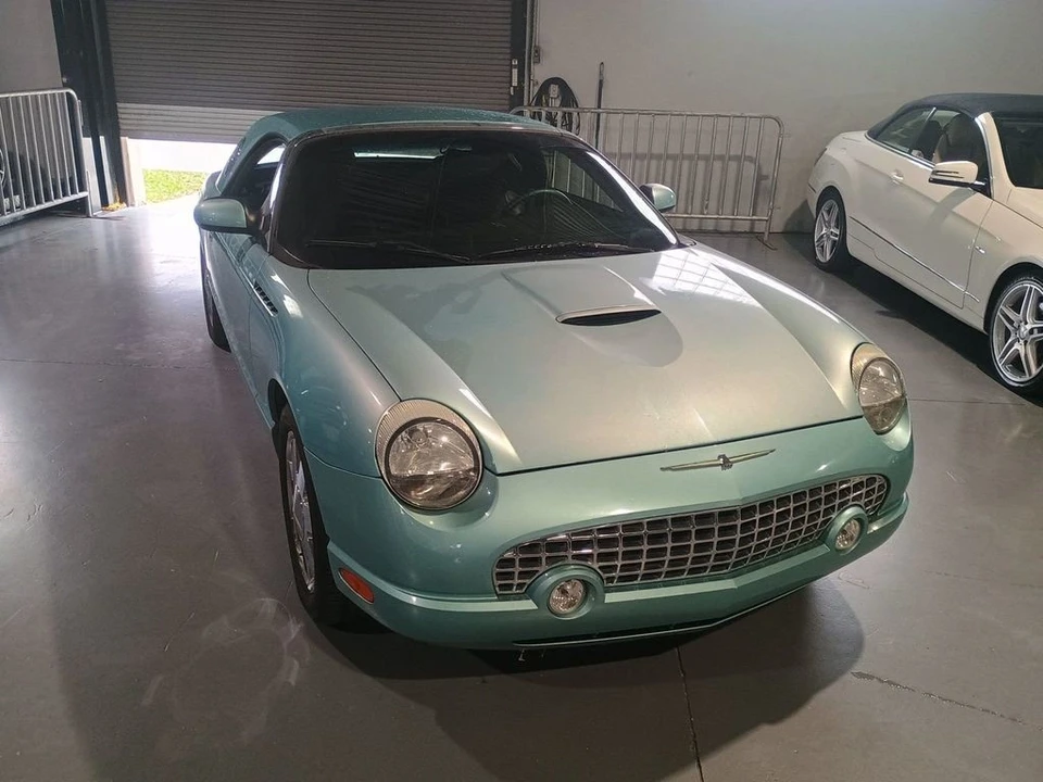 2002 Ford Thunderbird 11th Gen - Image 5 of 12