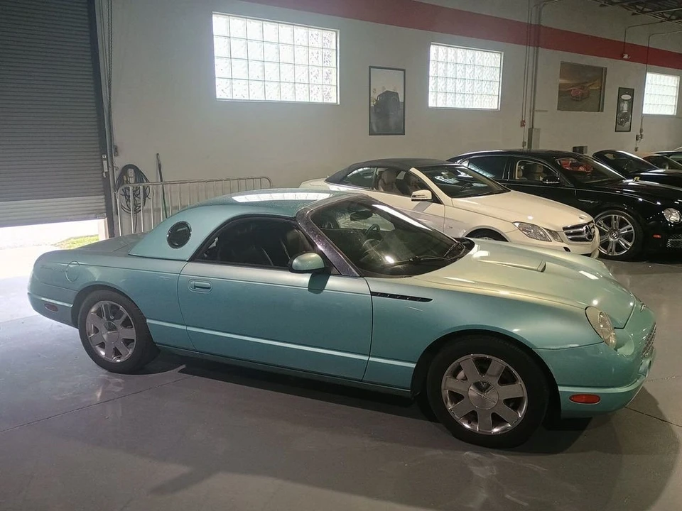 2002 Ford Thunderbird 11th Gen - Image 4 of 12