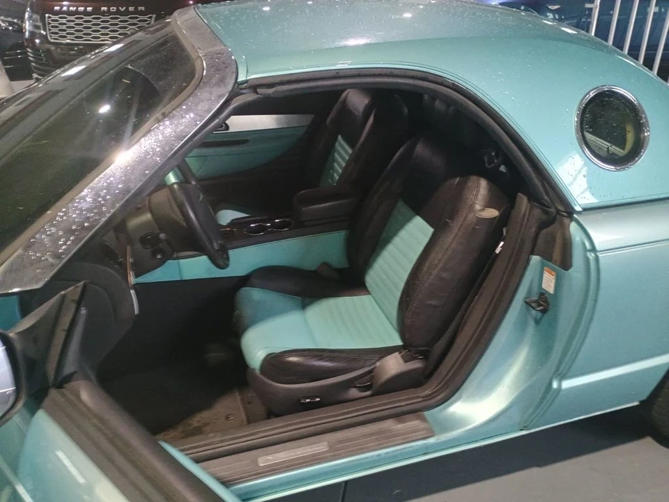 2002 Ford Thunderbird 11th Gen - Image 7 of 12