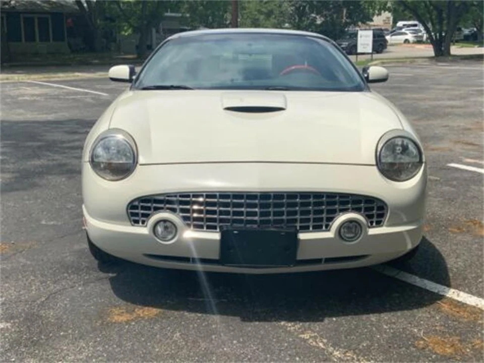 2002 Ford Thunderbird 11th Gen - Image 16 of 19