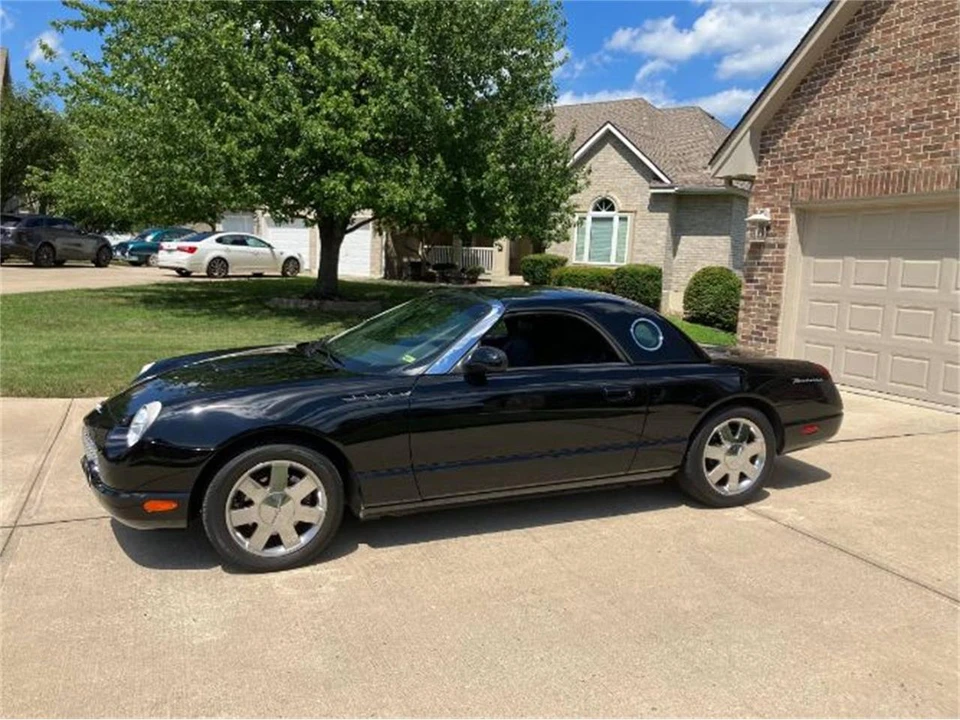 2002 Ford Thunderbird 11th Gen - Image 7 of 18