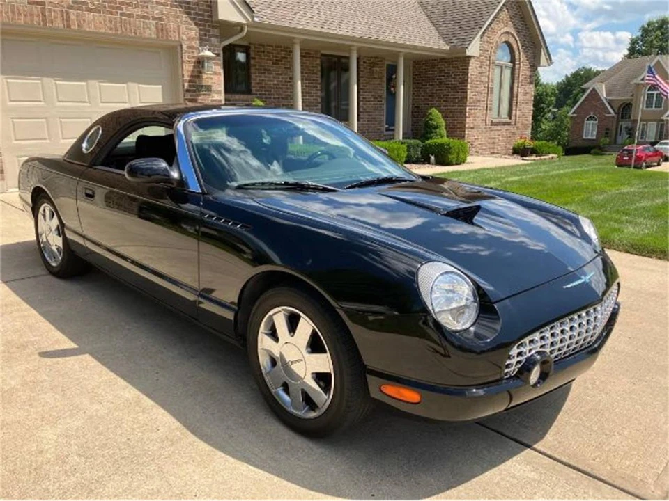 2002 Ford Thunderbird 11th Gen - Image 5 of 18