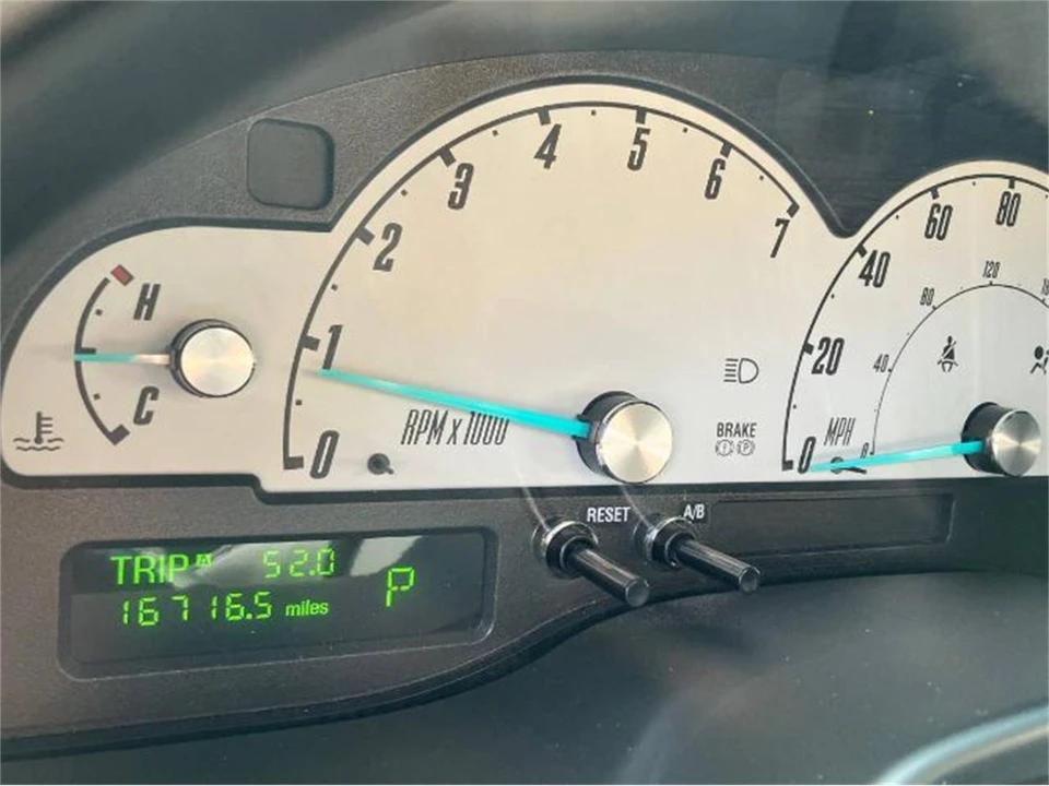 2002 Ford Thunderbird 11th Gen - Image 9 of 18
