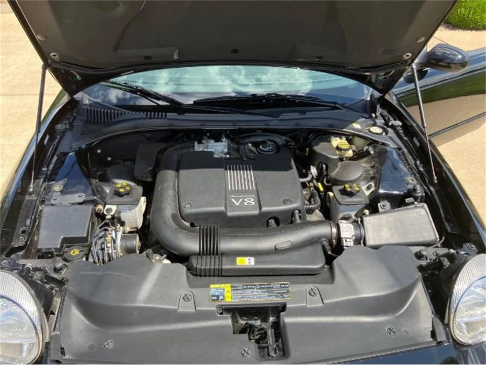 2002 Ford Thunderbird 11th Gen - Image 17 of 18