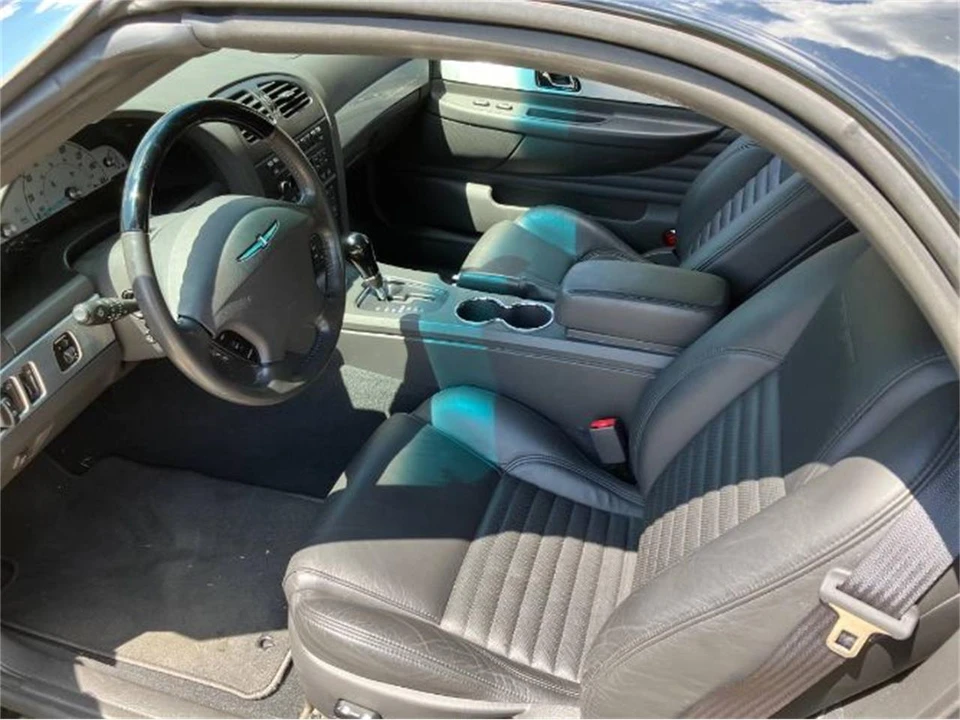 2002 Ford Thunderbird 11th Gen - Image 14 of 18
