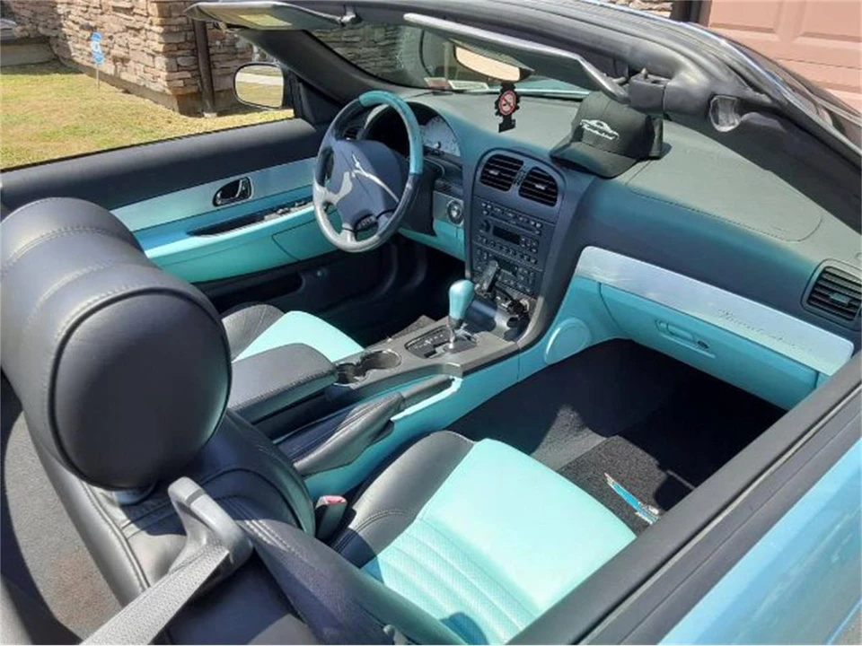 2002 Ford Thunderbird 11th Gen - Image 4 of 9