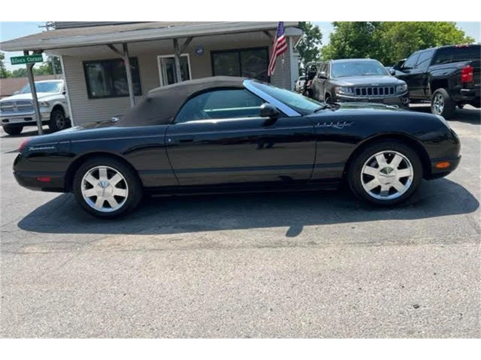 2002 Ford Thunderbird 11th Gen - Image 5 of 8