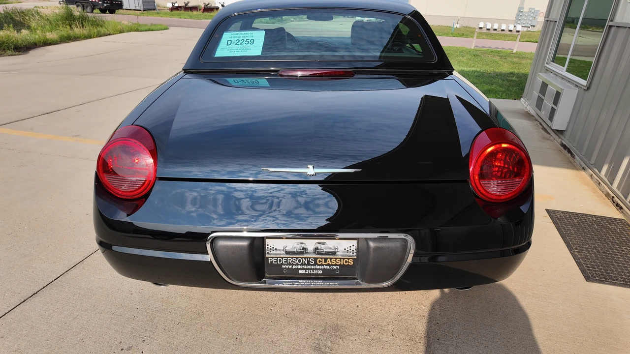 2002 Ford Thunderbird 11th Gen - Image 11 of 31