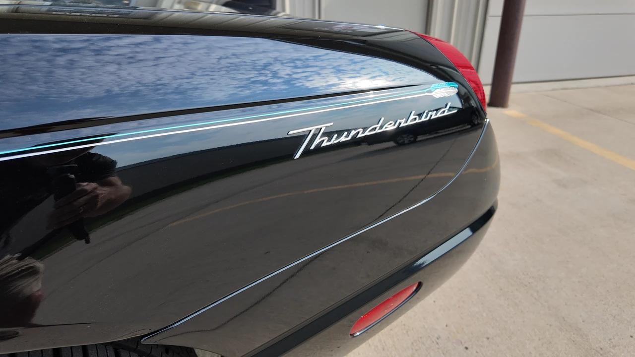 2002 Ford Thunderbird 11th Gen - Image 20 of 31